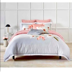 SOLD Ted Baker King Comforter set with two shams